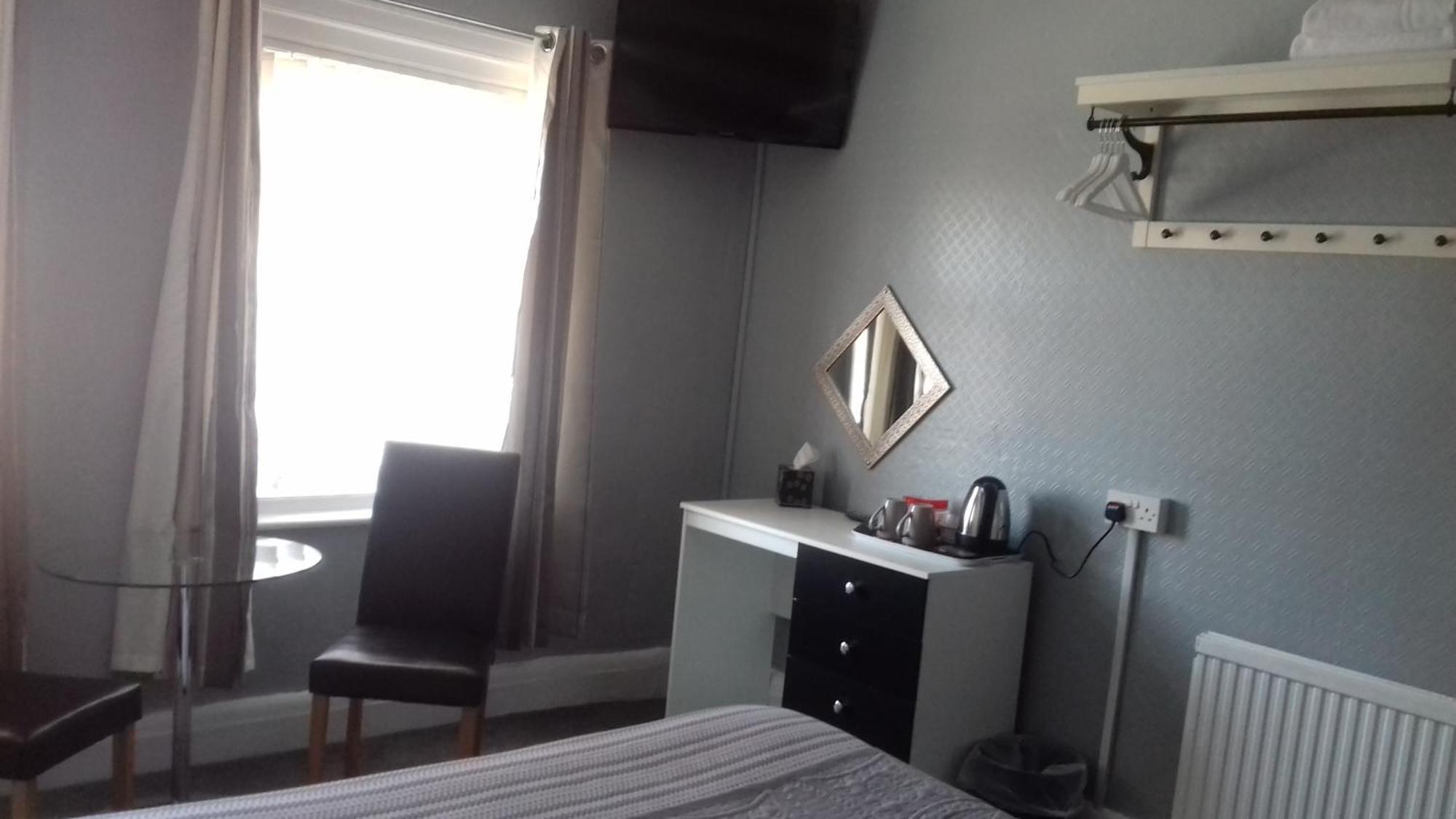 Elmfield Hotel 3*