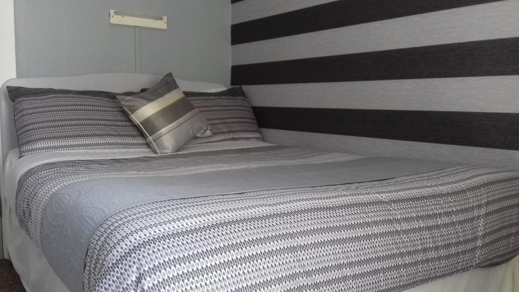 Elmfield 3*